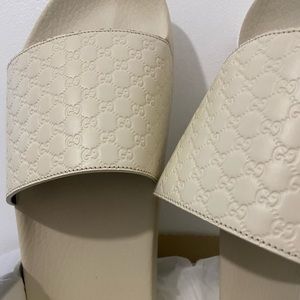 Women’s Gucci Micro Gg Leather Slide Sandals